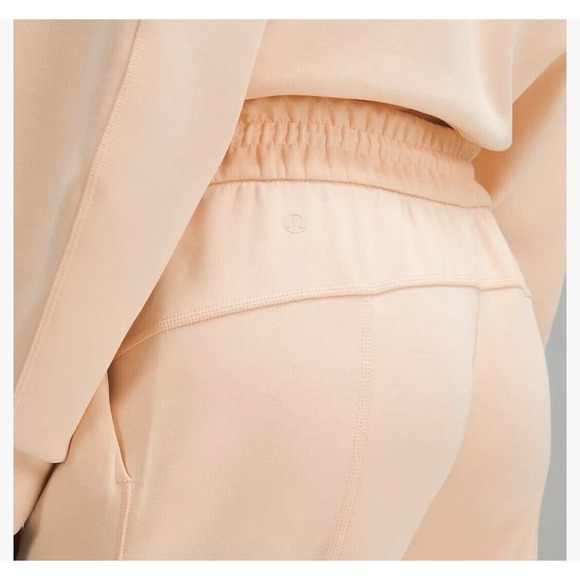 Lululemon Softstreme High-Rise Pant Regular Peach 31" Inseam Size 14 – NWT - Picture 1 of 4